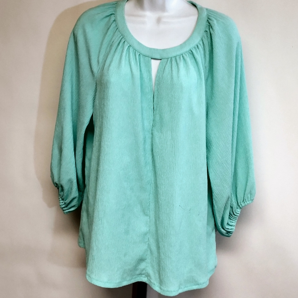 Vince Camuto Women Peasant Top Key Hole Front Elastic 3/4 Sleeve Size Medium EUC